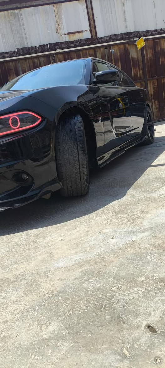 السلام عليكم جارجر Rt/2020 سوبر تراك باك
فول تزويد 
عليها تفريغ كامل هدرز 
بوابات بورله علي الوادي اكتف كزوز ريمونت  تريد صوت طرب تريدها خرسه 
ويل نجمه خسفه قويه تو سايز 
لد متغير سبحه 
عدسه عين الشيطان 
كت كامل SRT
كشنات حضن SRT احمر كنتاره واسود جلد 
ماشيه 70 ميل حقيقي الحادث مال امريكا موضح بالصور
وبالعراق قبق جنطه مبدل بلادي 
السياره جاهزه 100بل 100
مستعجل عالبيع 
السعر 190 
الرقم /***********
العنوان/بغداد البلديات
