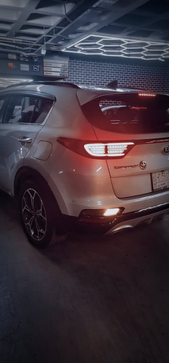 سبورتج Sx موديل 2021 وارد امريكي
السيارة اعلى فئة بسنتها تجي واعلى من GTline 
  رقم السيارة بغداد بأسمي 
السيارة ضررها فقط حداديه خلفيه (شمعه وطبلة) مبدلات تفصيخ

ايرباكات سليمة 

المواصفات
محرك 2000 تيربو 240 حصان
دفع رباعي AWD
‏بانوراما
‏‎بصمه ابواب وتشغيل وصندوق
‏‎جنطه كهرباء شفط
‏‎سايد بريك كهرباء
‏لدات نهاري
‏‎رادار كامرا توقف ذاتي لمنع الاصطدام
‏كراسي كهرباء اثنينهن
تغليف المقاعد بالكامل جلد
‏‎تحكمات ستيرن كاملة
‏مرايه داخليه عاكسه للضوء وبيها بوصله
‏‎ترحيب عند الاقتراب
‏‎ تدفئة وتبريد كشنات
‏‎شاشة ايباد
‏اوتو هولد
‏‎كاميرا دواره
‏‎حساس امامي
‏‎حساس خلفي
‏‎انضمة قيادة سبورت ايكو نورمل
‏‎ستيرن تدفئه
‏‎رادار امامي +خلفي+جانبي
‏‎سستم صوت هارمن كاردن
‏‎توقف ذاتي عند الاقتراب من اي جسم
‏‎جي بي اس
‏‎تبريد قطعتين
‏‎حساس لايت واطارات
شاشه صغيره لعرض لعطلات
‏‎سبايدرات امريكيه اصليه
‏‎ويل كب 19 انج
تخم تاير جديد ياباني رياضي
‏‎بك لايت لد كامل
‏‎اضوئيه ترحيب بالابواب
يدات نيكل
لايت فراشة زنون كامل
شحن واير لس
مانع انحدار
تحديد مسار
هيترات بالمري جانبيه
دوسات نيكل
ستيرن رياضي D
دبل اكزوز
دفيوزر رياضي
مري شفط + اشاير
السيارة ماشية ٨٨ الف ميل

السيارة موجودة في كربلاء
السعر ٣٠ مليون د.ع. وبيها مجال بسيط
***********
