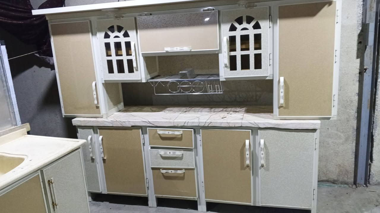 مترين ونص وسنك مترا و20 مرمر الشراي هاذ رقمي للتواصل ***********سعر 400
