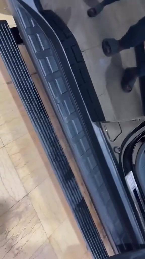 عتب كهرباء Jetour T2.. ⚡🔥
 تركيب فيشة في فيشة بدون أي تعديل أو لعب في ضفيرة العربية نهائياً.
 أمان كامل: العربية بتفضل جوة الضمان بنسبة 100%.
 شياكة وراحة: يفتح ويقفل ذكياً مع حركة الأبواب، وبيتحمل أعلى الأوزان. تركيب مجانا 
📞 لتواصل والحجز  
https://api.whatsapp.com/send/?phone=0201114999059&text


**إذا كنت صاحب هذا الإعلان وتريد حذفه لأي سبب، رجاءا أرسل رسالة إلى الدعم الفني**