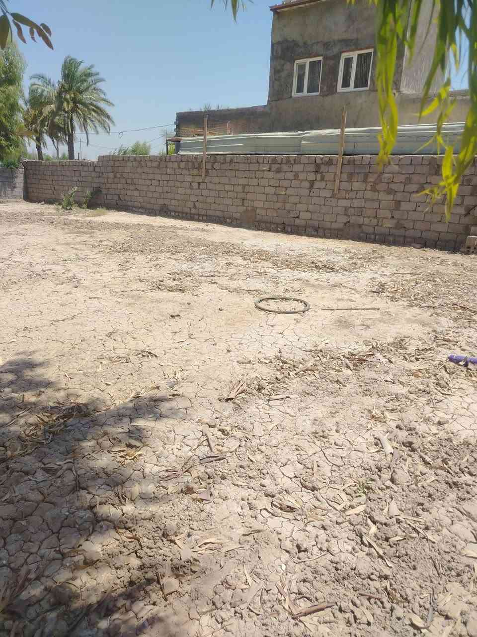 قطعة أرض للبيع المساحه 500 مع الممر طابو زراعي سند 25 يوجد فيها زرع أشجار ونخيل القطعه مسيجه بالكامل مع الدفان العنوان منطقة هوى الشام تبعد عن الشارع العام 3ونص كيلو على طريق حله قاسم متوفر كافة الخدمات كهرباء وماء.... السعر 16 مليون
للتواصل على الرقم ***********
