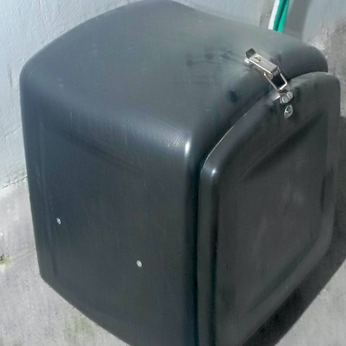 صندوك للبيع ٣٥ وبي مجال المكان جسر ديالى القديم بغداد, العراق


**إذا كنت صاحب هذا الإعلان وتريد حذفه لأي سبب، رجاءا أرسل رسالة إلى الدعم الفني**