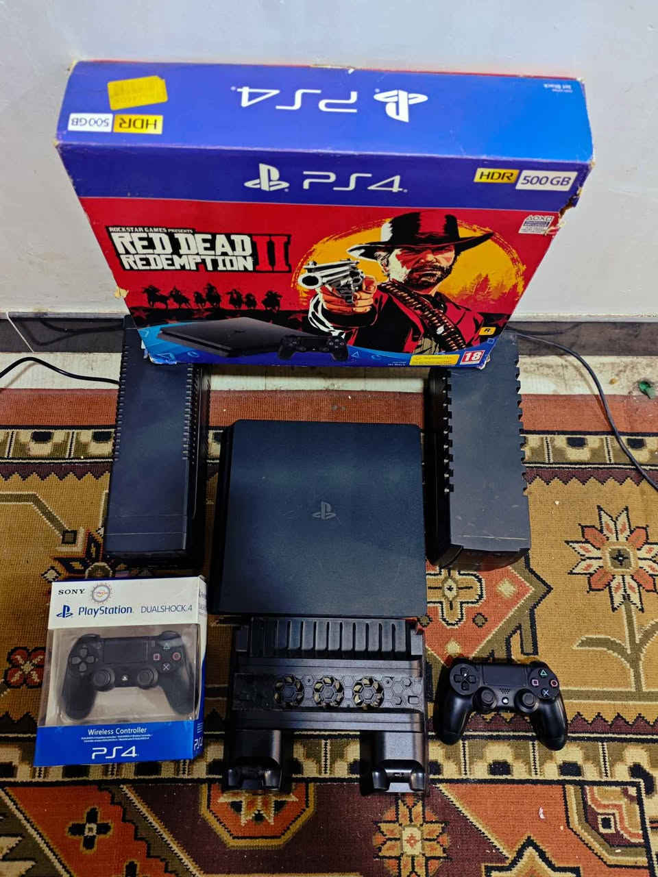 سلام عليكم 
بلي ستيشن فور سلم 500 كيكا 
1 )دبل يو بي إس 
2)دبل جويستك 
3)قاعده تبريد + شحن دبل
4)كارتونه الاصليه 
5)العاب بيه مثل 
(FC26)( Modern warfr2) (Detroit) 
_____________________________________
السعر: 250 الف قفل بدون عموله
المكان : بغداد تقاطع درويش بغداد, العراق


**إذا كنت صاحب هذا الإعلان وتريد حذفه لأي سبب، رجاءا أرسل رسالة إلى الدعم الفني**