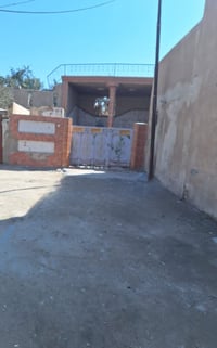 دار للإيجار • الشارع التجاري • تأسيسات كاملة