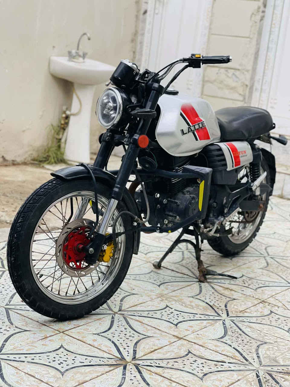 السلام عليكم دراجه دايون لايتي اوراق اصولي رقم باقي راعيها يبصم وتستلم ارقام
موديل 2020لون سلفر مكفوله السعر ٩٥٠ العنوان ديوانيه حي فرات Singapore


**إذا كنت صاحب هذا الإعلان وتريد حذفه لأي سبب، رجاءا أرسل رسالة إلى الدعم الفني**