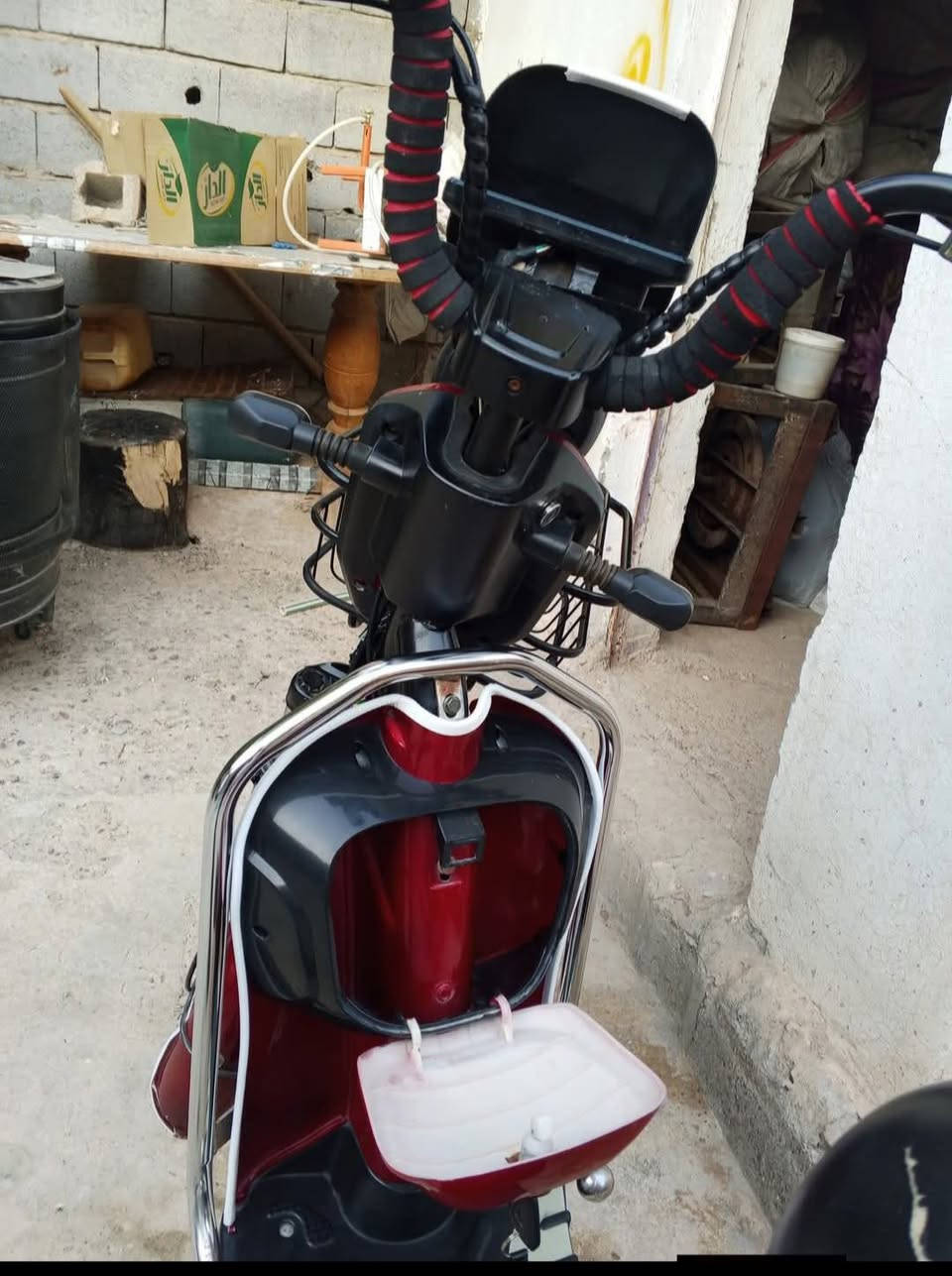 السلام عليكم باسكل شحن للبيع موديل 2024اشاير لايت بكلايت وهورن كله شغاله بطاريات5جديده على فحص  السعر 300وبي مجال  متواجد على خاص او الاتصال***********
