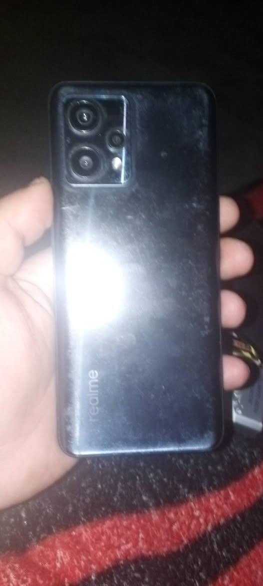 السعر 75 بي مجال
الموبايل ريدمي 9 
الذاكرة 128 الرام 8 بوبجي 60 فريم 
فقط بي خط بالشاشه واكع مني الجهاز 
والباقي شرط التواصل خاص او الاتصال عبر الرقم ***********
