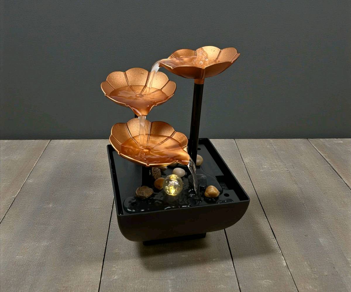 ✨ لمسة فخامة وهدوء في أي مكان

🌸 نافورة ديكور بتصميم ورد أنيق وانسياب ماء مريح

💡 إضاءة LED ناعمة تضيف جو استرخاء مثالي

💧 صوت الماء يساعد على تهدئة الأعصاب وتحسين المزاج

🏠 مناسبة للبيت، المكتب، أو غرف النوم

🔌 تعمل بسهولة عبر كابل USB

🎁 خيار رائع كهدية مميزة وراقية
السعر ٢٠
توصيل بغداد ٣  
محافظات٥
للمزيد من المعلومات التواصل على الواتساب 