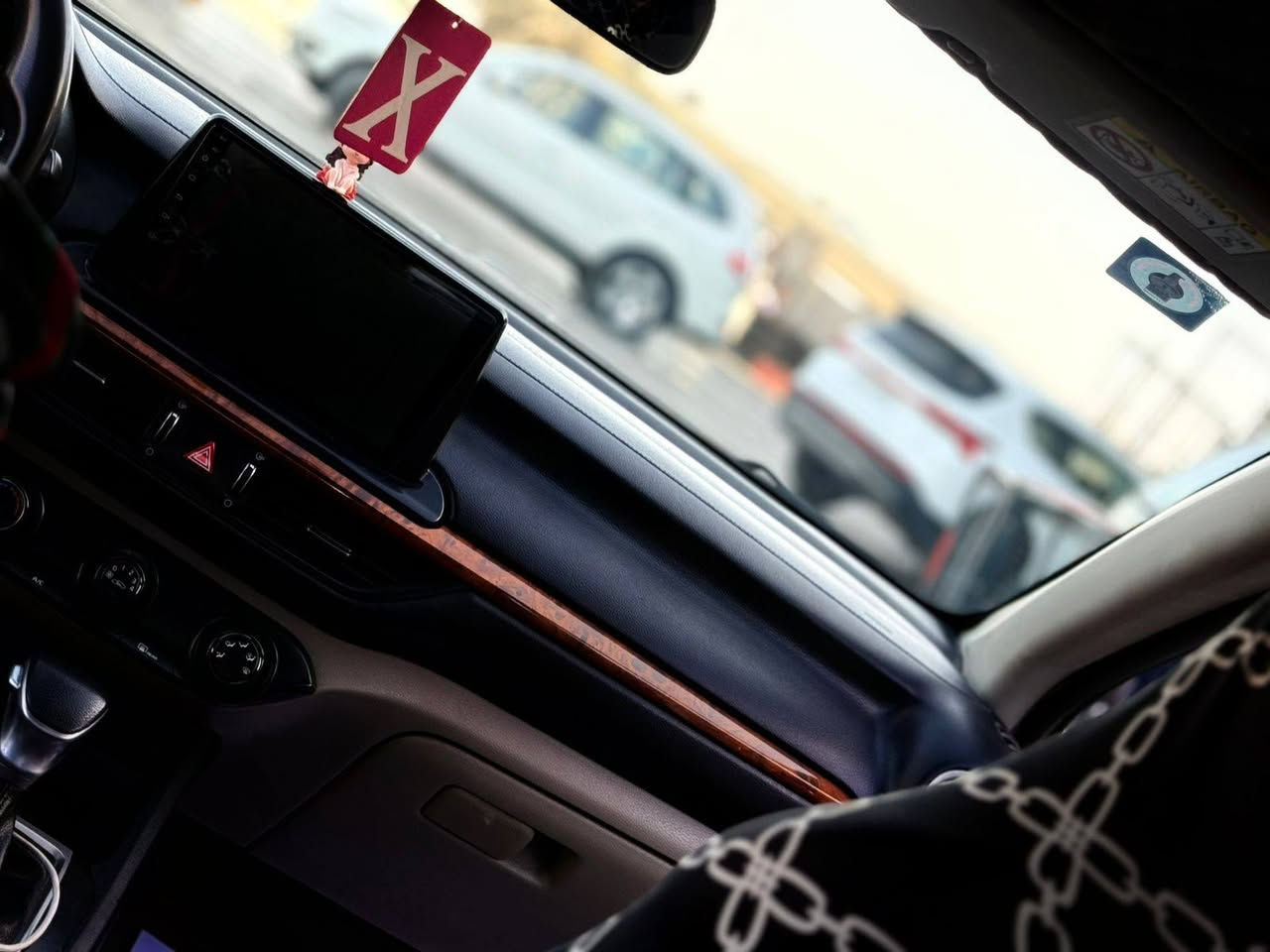 السلام عليكم
اقره التفاصيل كامله
السعر السلام عليكم
اقره التفاصيل كامله
السعر 98 قفل بدون مراوس
سيراتو 2019 رقم بغداد دولي تحويل مباشر 
حادث سياره جاملغ خلفي يمنه والقماره نصه من وره 
اكفلك السيارة من لغود شواصي وحوض وتكم داخليه مغيرين لونه سياره 
مكفوله سياره من كص 
المواصفات
فتحه 
وشاشه جبيره وكامره وحساس خلفي 
مري شفط اشاير بلمري 
3 انظمه قياده 
مكينه 1600 دوش 
سياره كير ومكينه وصدر وتبريد شرط ع وضع شركه 
تخم تاير ويل كب جديد 
سياره حته سيرفس ممشتغل بيه 
ماشيه 100 الف كيلو 
برغي نقص مابيه 
مكانه بغداد كفائات السيديه 
***********
