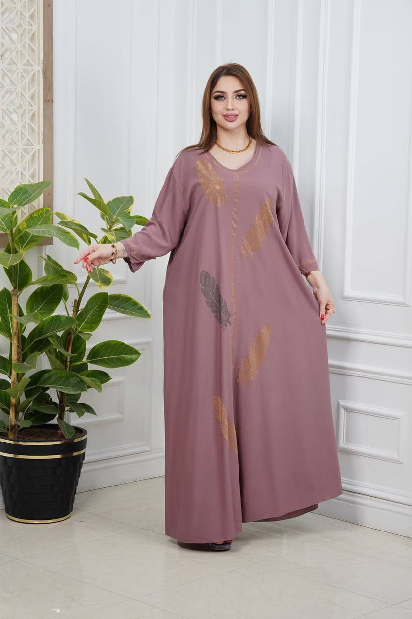 الكشمير الصيفي.. هيبة وراحة! ☀️
​"لا تفكر ولا تحير.. يم القره غولي موجود الكشمير! 🧣
رجعنا لكم وبقوة مع الموديل الصيفي الجديد، خامة باردة، ملمس ناعم، وتصميم يبيض الوجه بكل مكان.
​لأننا نعرف إن 'الزين' يحتاج قياسات مرتاحة، وفرنا لكم القياسات الخاصة:
✅ 2XL | 3XL | 4XL | 5XL
​الكمية محدودة.. احجز موديلك الآن قبل النفاذ!"


**إذا كنت صاحب هذا الإعلان وتريد حذفه لأي سبب، رجاءا أرسل رسالة إلى الدعم الفني**