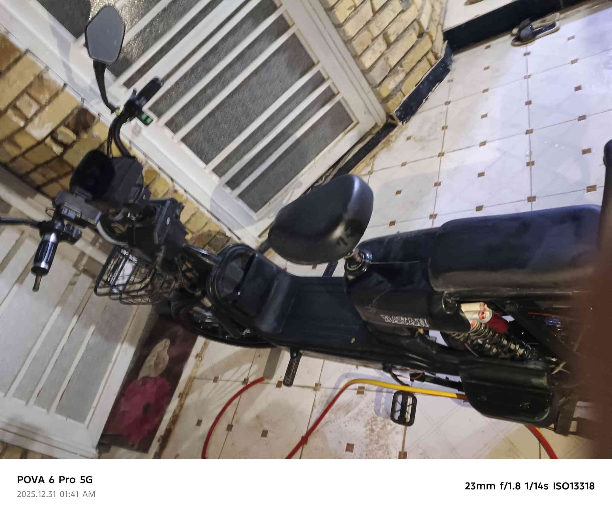 سلام عليكم بايسكل شحن لل بيع 5 بطاريات بيع مستعجل صار شهرين من اخذته بايسكل كامل مكمل ماعوزه شي السعر 450 وبي مجال لل شراي ول مو شراي لايتعبني فدوه اروحلك الرقم اذا مامتواجد على الخاص ‏‪***********‬‏ بي واتساب
