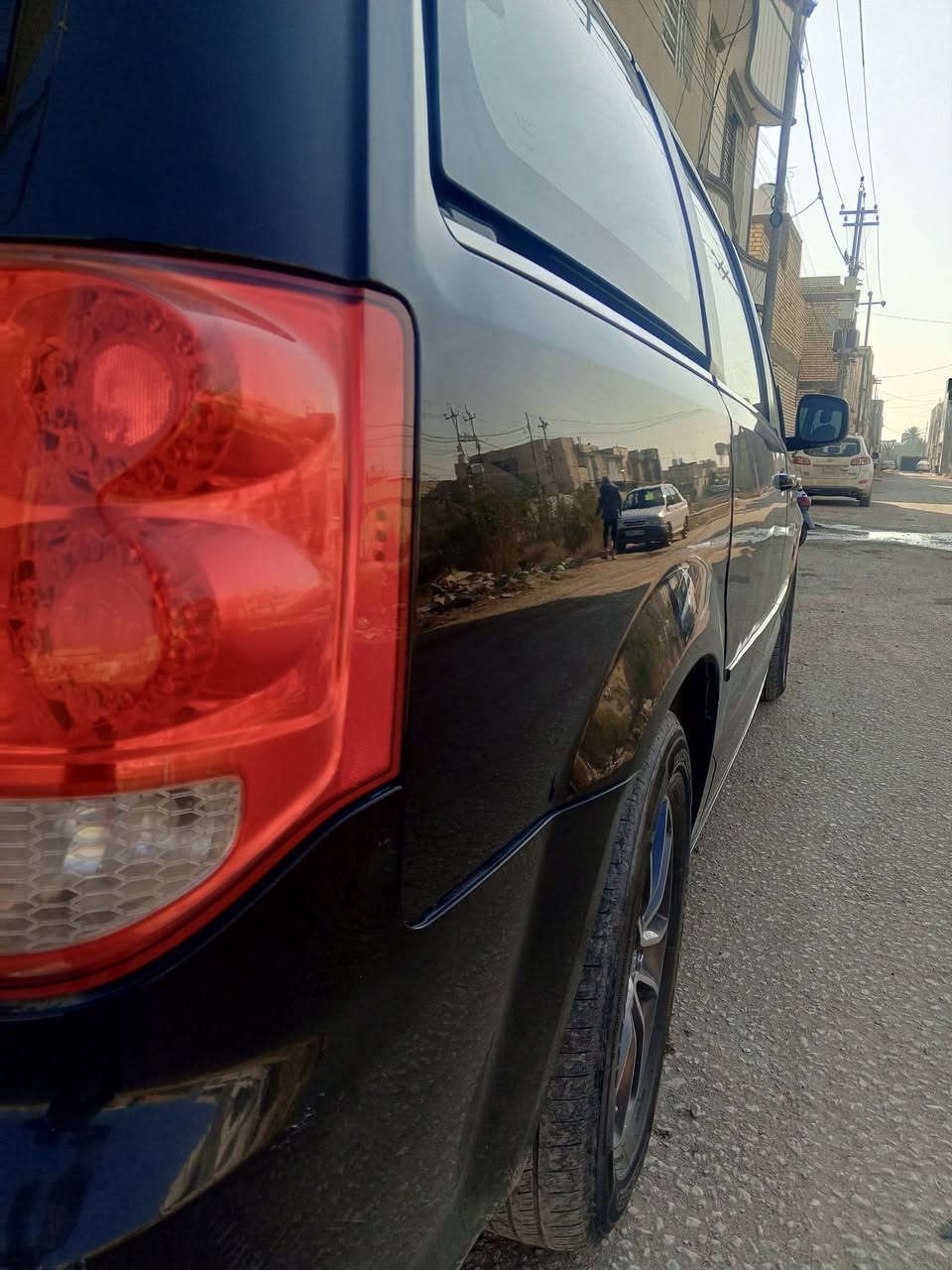 سلام عليكم سياره دوج كرفان فول مواصفات 2017 رقم كربلاء سنوياً 29 مكفولة كير ومحرك حداديه تخم تار تبريد شغال 
مكان كربلاء 
السعر 170وبيها مجال
الرقم ***********
