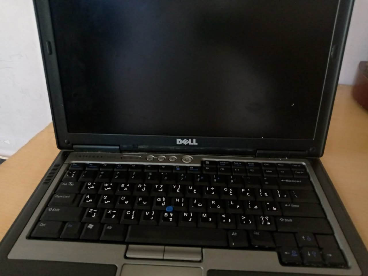 لابتوب  DeLL    شغال  مابيه اي عيب  بس  ناقصه واير شحن  مابيه  شرط الشغل السعر  60


**إذا كنت صاحب هذا الإعلان وتريد حذفه لأي سبب، رجاءا أرسل رسالة إلى الدعم الفني**