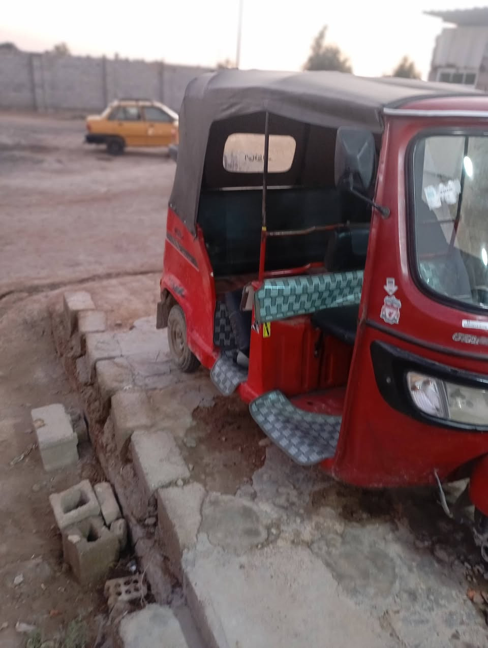 تكتك للبيع TVS. موديل 18اوراق كامله بغداد لمعامل السعر 2600وبيهه مجال ‏
‏‪0773 173 2598‬‏
