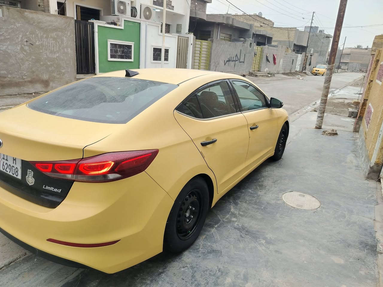 السلام عليكم للبيع موديل 18 فول لمتدد ماشيه 196 حادثها بالصور تبديل جاملغ وبنيد السعر 125 وبيها مجال للأستفسار ***********
