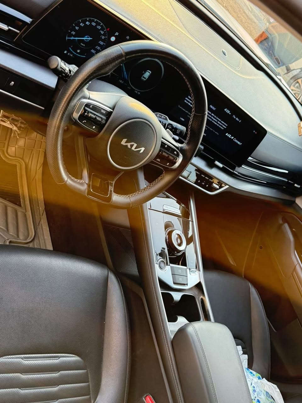 سبورتج 2022 

تجميع الصين 

عداد المسافه 15 الف فقط 

مواصفات فول vip 
شاشه متصله 
كير ماوس 
بنوراما 
جلد وكراسي كهرباء 
مواصفات اعلى من Gt line 
مكينه 2000 تيربو 
ويل حجم كبير 
شاشة اعطال 
شاشة تبريد لمس 

السعر (( ٣١ مليون ))

للاستفسار 
((***********)) واتس اب 
((***********))

@الجميع
