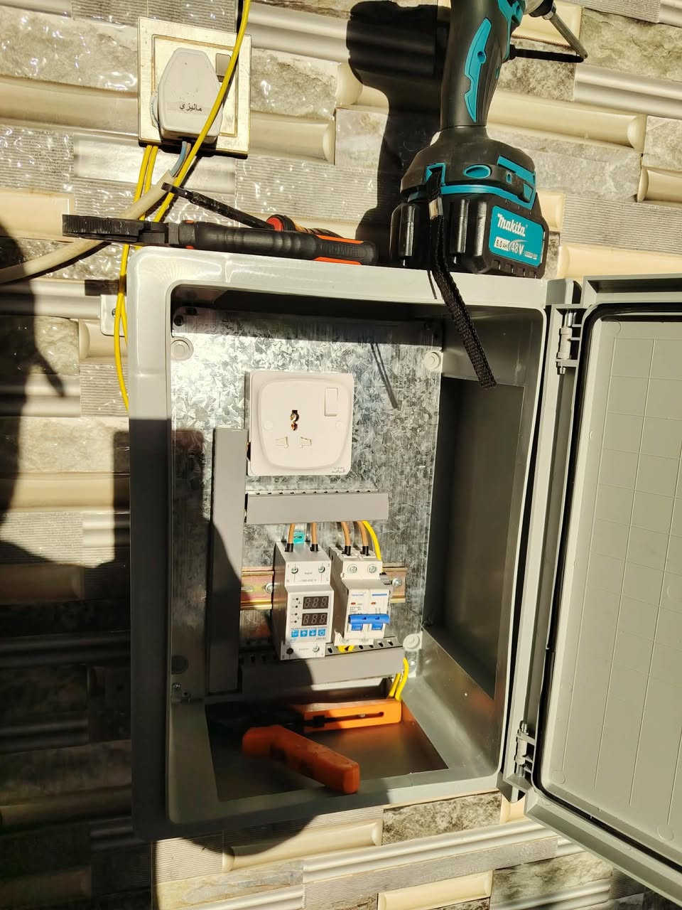 تم بحمد الله نصب بورد كهرباء سياره BYD بمواصفات ممتازة وجودة عالية تضمن الأداء الآمن والمستقر .
للاستفسار *********** 
م احمد الكبيسي
