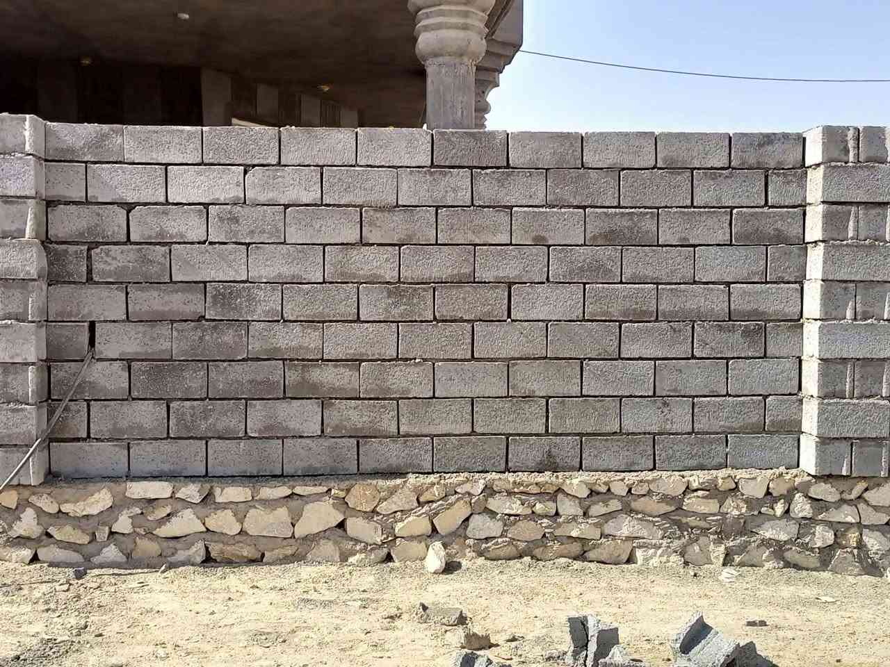 السلام عليكم كادر عمل لبخ بناء بلوك حجر اسعار مناسبه
للتصال 
***********
***********
