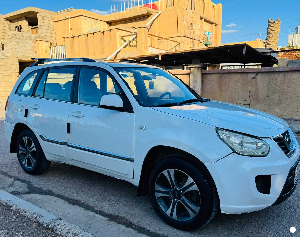 للبيع شيري تيكو موديل 2013 رقم بغداد انكليزي سيارة جاهزة كير محرك تبريد جيد جداً بلادية بدون ضربة بيها صبغ قطعتين بدون دواخل مكانها الرمادي سعرها 60 ورقة وبيها مجال بسيط للاستفسار اكثر الاتصال بالرقم *********** اعتذر عن البيع بالتقسيط
