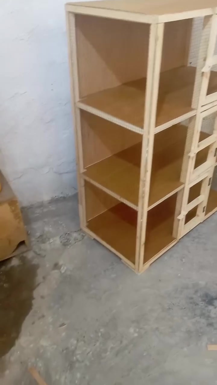 ***********
