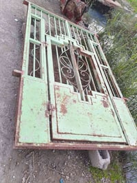 البيع شباك وباب مال كينيدور طول 3متر ولعرض 2متر سعر 250تواصل 075128694...