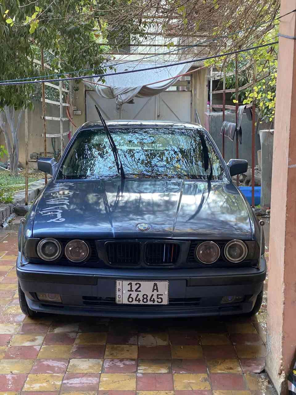 اعادة نشر بسبب الوعود الكاذبة
بي ام وارد ياباني 
موديل 1990 
رقم اوربي جديد 12 نينوى
كابون موصل بيها 
مكينا اصل520i كبس فانوس
كير عادي
تبريد قطعتين ثلج عل سويج 
لون نيلي 
مصبوغة عام جماليه
حادث مابيها نهائي 
كير ومحرك شرط 
اكسل قفل 
جامات كهرب 
ويل خليه تايات جديدات
باتري جديد88A
لايتات سواره + زينون عالي 
كشنات جلد رصاصي
شلعتها حيل قويا ثاني بطناش
ما ناقصهاا شي
سعرها 54$ ومجالها حيل بسيط وما يشتري لا يكسر بالسعر السوك كلشي بي 
شراي تعال خاص وتشلع عيوني 
واتساب/اتصال  ***********
