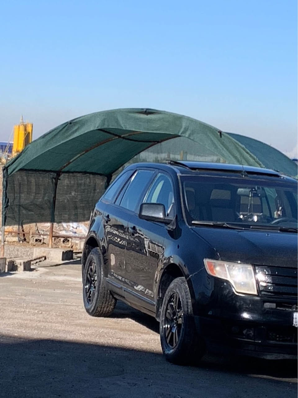 فؤرت ئيدج مؤديل 2008 فول فول مواسفات ٣ پةلةي زؤر بجوكي بؤياخة بي ليدران گيرو مةكينة بةشةرت ژينگةو سةنةوي نوة  بةناوي خؤمة سيارةكة هةموو گياني بةشةرت سحري 93 وةرةقة و مةجال ناونيشان هةولير ژمارة مؤبايل ***********  فايبةر  و وةتسئاب لةسةرة سنجار, نينوى
