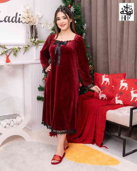 ✨ أناقة تُناسب كل إمرأة🧕🏻
قصيرة ميدي ماروني 👗
قماش مخمل شغل درجة اولى 
متوفر كافه القياسات
السعر 18
للتواصل /***********
خدمة توصيل سريعة 🚚 لجميع المحافظات
