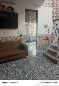 دار للبيع ورديه خارج قرب جامع العكام خلف عياده الدكتور احمد جمل  بي قر...