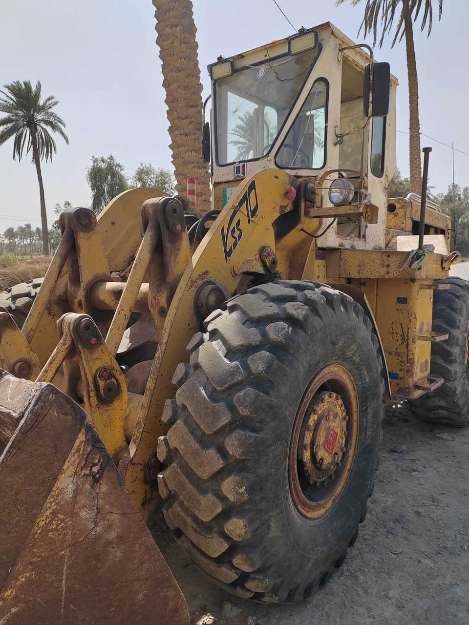 سلام عليكم شفل كاوسكي ٧٠ مديل ٨٢ بريك شغال تايرات زوج جدد دفع رفع جاهز رقم بصره بسمي مداور ثانيوم *********** تصل وتدلل متواجد مكانه نجف سعر ١٢٥ وبي مجال
