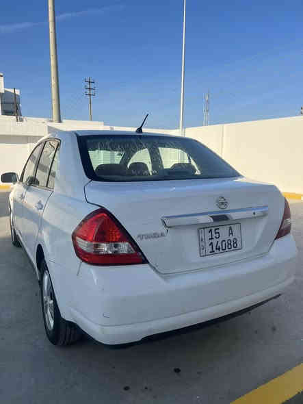 السلام عليكم نيسان تيدا 2006مكينة وكير مكفولات تبريد ثلج جاهزه وبسمي بيه قطعتين صبغ وشبر باب سايق مكان السياره الأنبار السعر 72 

‭٠٧٨٣ ٨٧٦ ٧٥١٢‬
