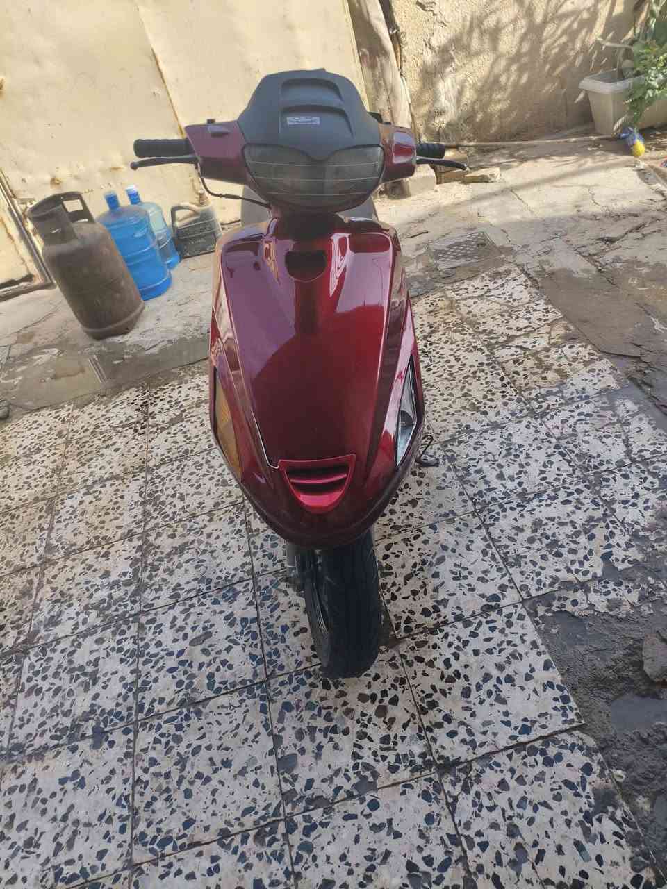 سلام عليكم مكلف بل نشر دراجه فراشه حاويه  مكان نجف تفاصيل وتساب رقم ***********
