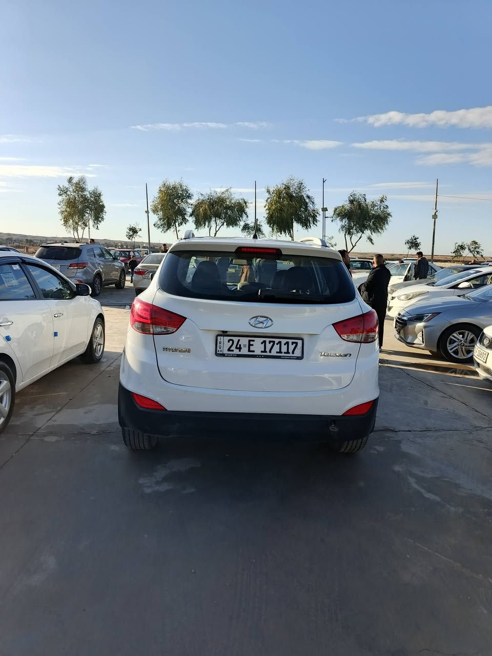 تكسون 2013 محرك ما مفتوح كير شرط بيها صبغ مال شخط بالبابين هزة ورقم جديد شرط التحويل سيارة جديدة وجاهزة ماتصرف عليها ربع السعر ١٤٥ وبيها مجال البيع نقد فقط للتواصل ***********
