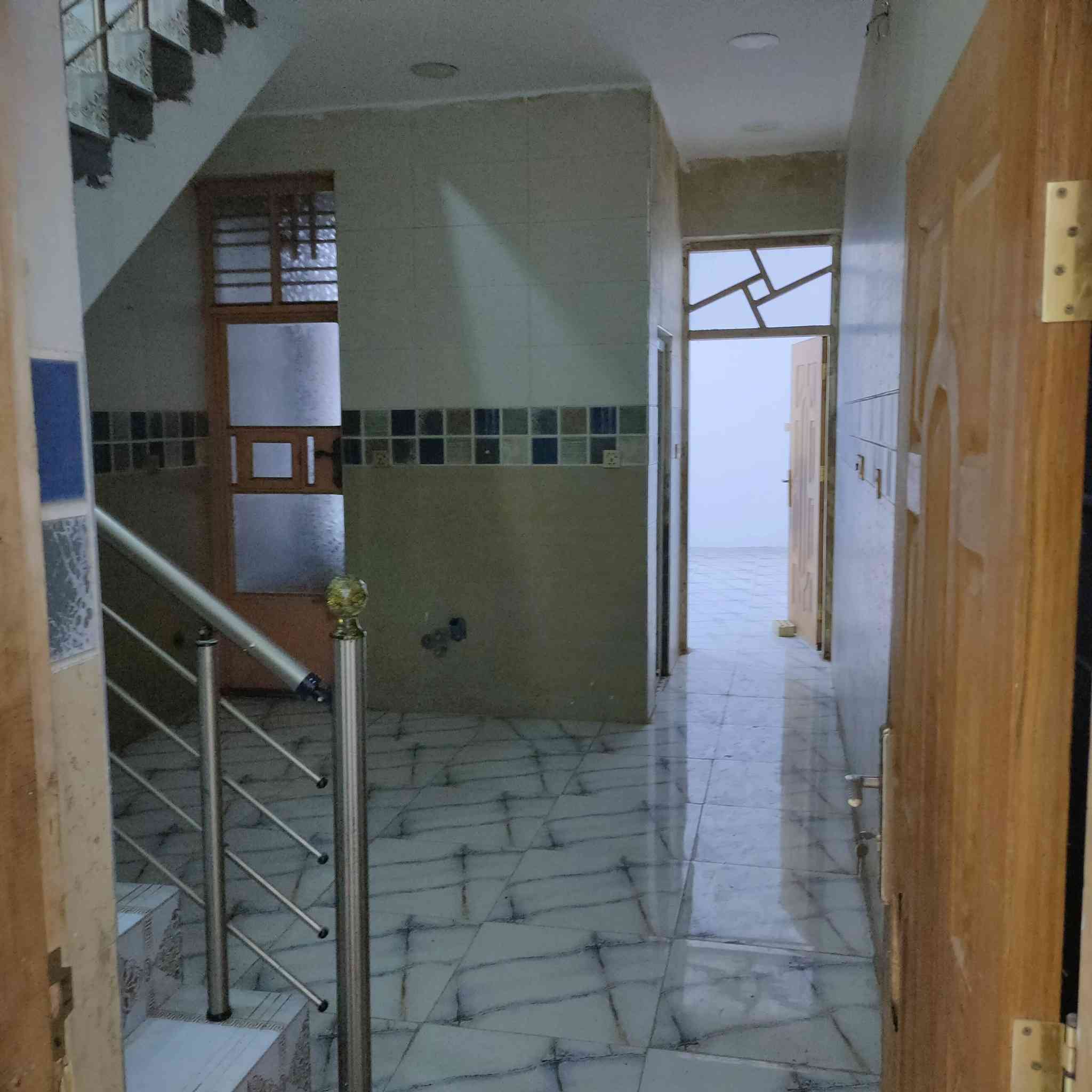 بيت مساحه ٨٨ متر طابق ونص بناء جديد  طابو٢٥ مقاطعه ١٠/٢ افضل منطقه خدمات كامله  قريب عل قناة خلف سيراميك علي عودة للاستفسار الاتصال على الرقم ***********
