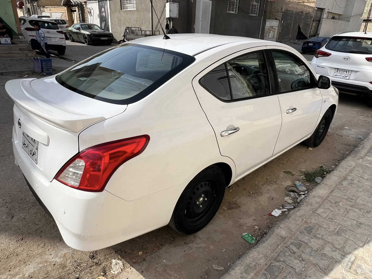 للبيع نيسان صني أم البليته الزركه
مديل 2022 مكفوله بيه شويه بارد سونار مرفق مع الصور كير محرك كله مكفول دواخل جدد سياره جديده على أيدي 
مكان نجف الاستفسار ***********
سعره 108 وبيه مجال بسيط حك الجيه
