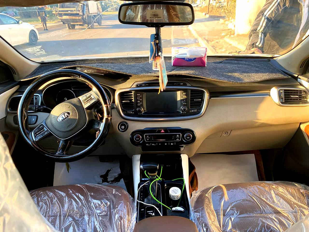 كيا سورنتو 2019 خليجي مكفولة رقم واسط
محرك 6 سلندر 3500

گير ومحرك وحدادية مكفولات 
المسافة المقطوعه150 الف كم 
بصمه+اشارة ترحيب عند الاقتراب 
بصمه صوتيه فول 1/1 ماعدى بنوراما

كشنات الامامية  كهرباء.. جلد
3 قطع تبريد
بردات بلاديه
4انظمة قياده ECO_COMFORT_SPORT_SMART
جنطه ذكية عند الاقتراب 
حساسات امامي خلفي 
مكان السياره بغداد***********
السعر 270$ بغداد, العراق
