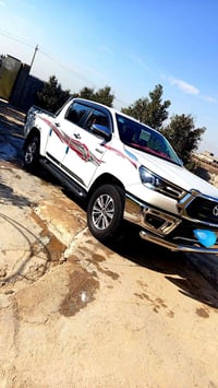 هايلوكس 2024سعودي واحد عل واحد  كفاله عامه ماشيه 75الف //07733691963