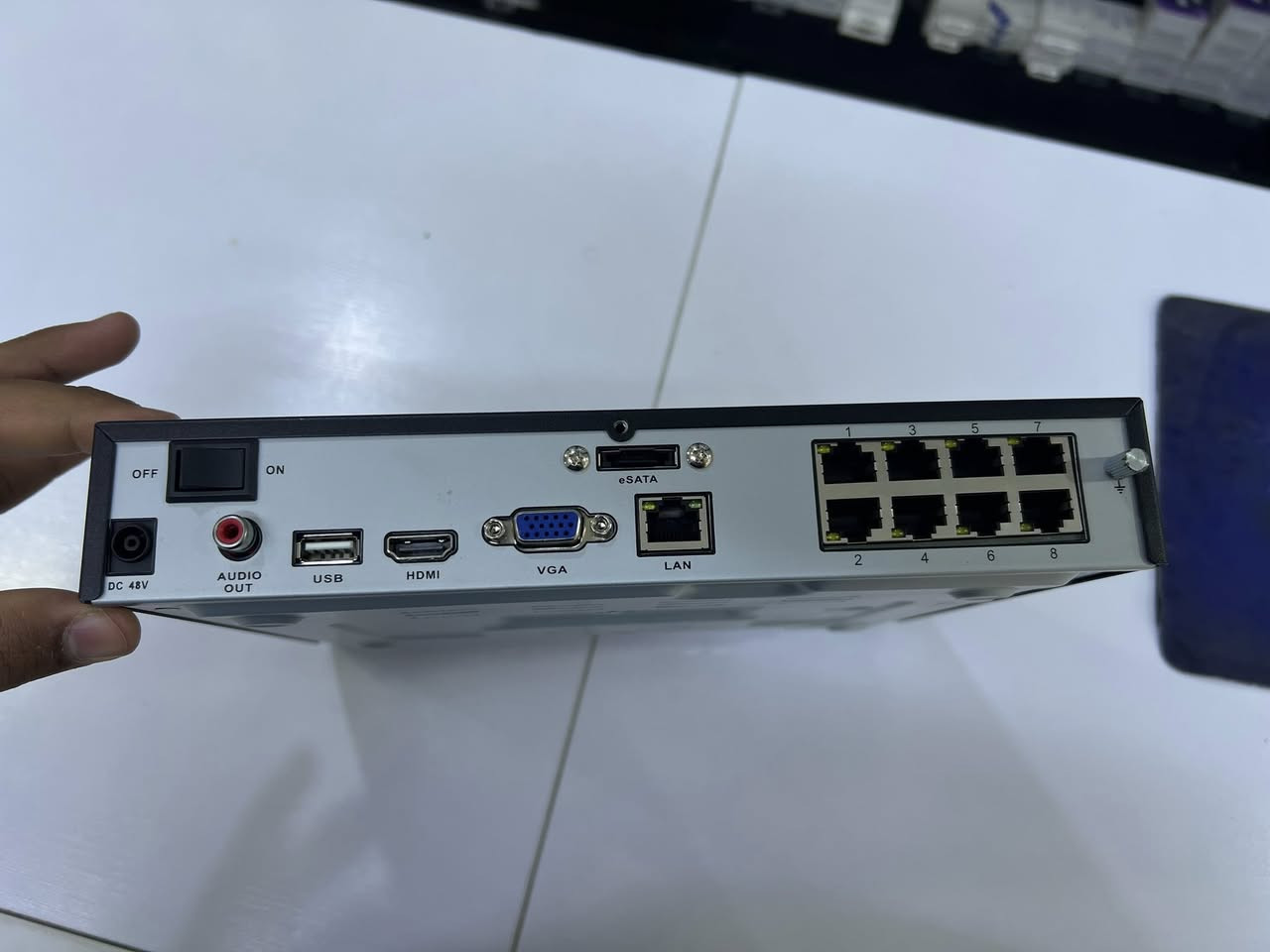 السلام عليكم عندي مجموعه من كاميرات ريلنك أيبي داخلي دقه 5m عدد 8 وعندي وحده 4m  الخارجيات عندي 2 دقه 5m  أنفي ار ويا هارد 2TB عدد 2 للاستفسار رقمي ***********والتوصيل موجود كامرات جدد
