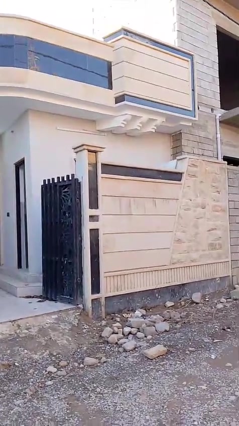 بيت للبيع حي الملايين الثانيه قرب جامع العادل مساحه 118 متر سعر 65 وبي مجال شيء بسيط سند زراعي 25 ===***********===***********
