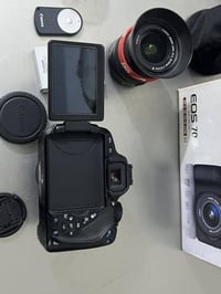 كانون 700D • عدسة 18-55 • عدسة 50ملم