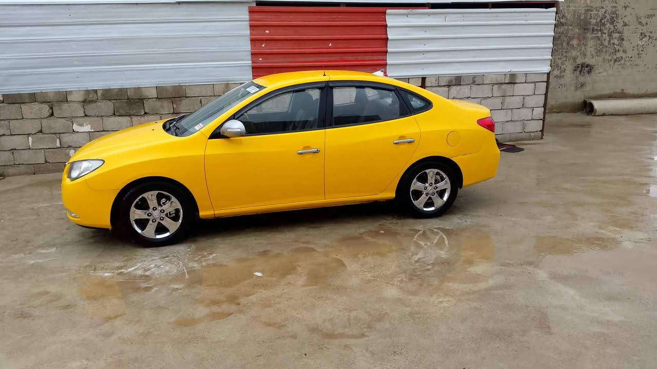 افاتي 
موديل
2008
حجم
16
محرك 
وكير 
بشرط 
تتفيه
وتبريد
فول 
طخم 
تاير 
ماتصرف عليها ربع 
بس ستر الله 
***********
