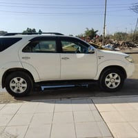 للبيع فور جنر موديل 2010 السياره بسمي حجم المحرك 2700 مكان السياره بال...