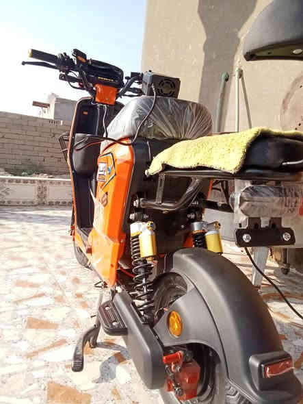 السلام عليكم دراجه شحن نضافه فول جديده سعر خاص رقم *********** الدراجه صاله شهر من اشتريته
