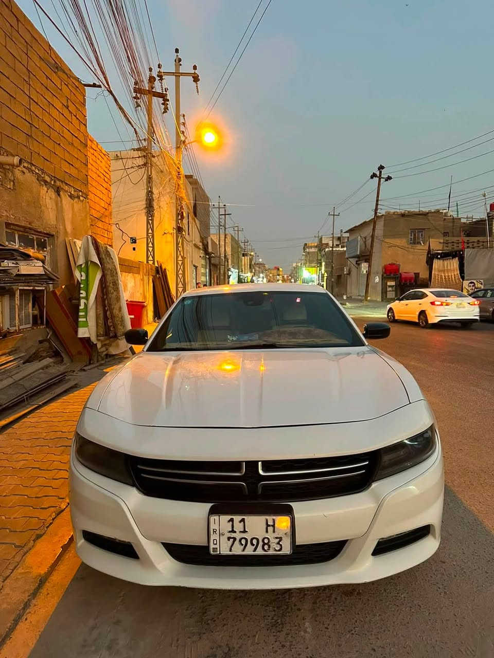 السلام عليكم جارجر 17 SXT امريكي تو ويل كفاله داخله من امريكا ويالعراق صار بيهه بارد مكينه 3600 حداده جديده تبريد ثلج وباسمي تحويل مباشر والسعر 215 وبيهه مجال واللي ميعبه السوك كلشي بي خلي يعبر المنشور للاتصال ***********
