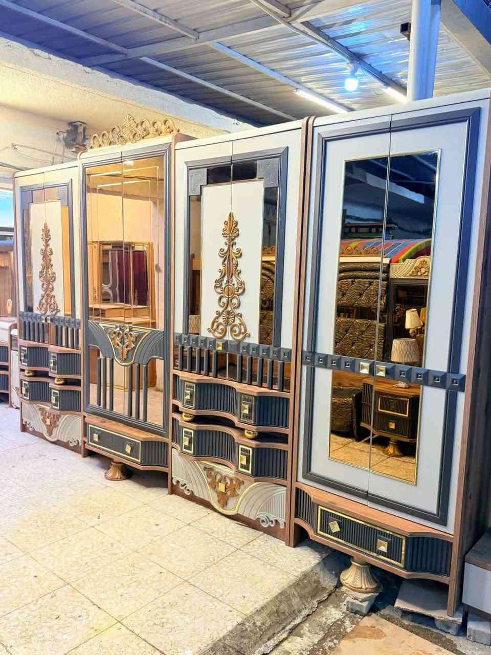 ✨ غرفة تركي  اصلي صبغ حراري  11 قطعة ✨
نظام ابواب بروفايل فاخر
سرير مخزن جك 
 ضهر بلوك
 جام برونزي 
 قماش وتر بروف أصلي
 سرير مخزن جك 
✨ نظافة 90/💯
شد ونقل مجاني داخل بغداد
توصيل للمحافظات بأسعار رمزية ***********
