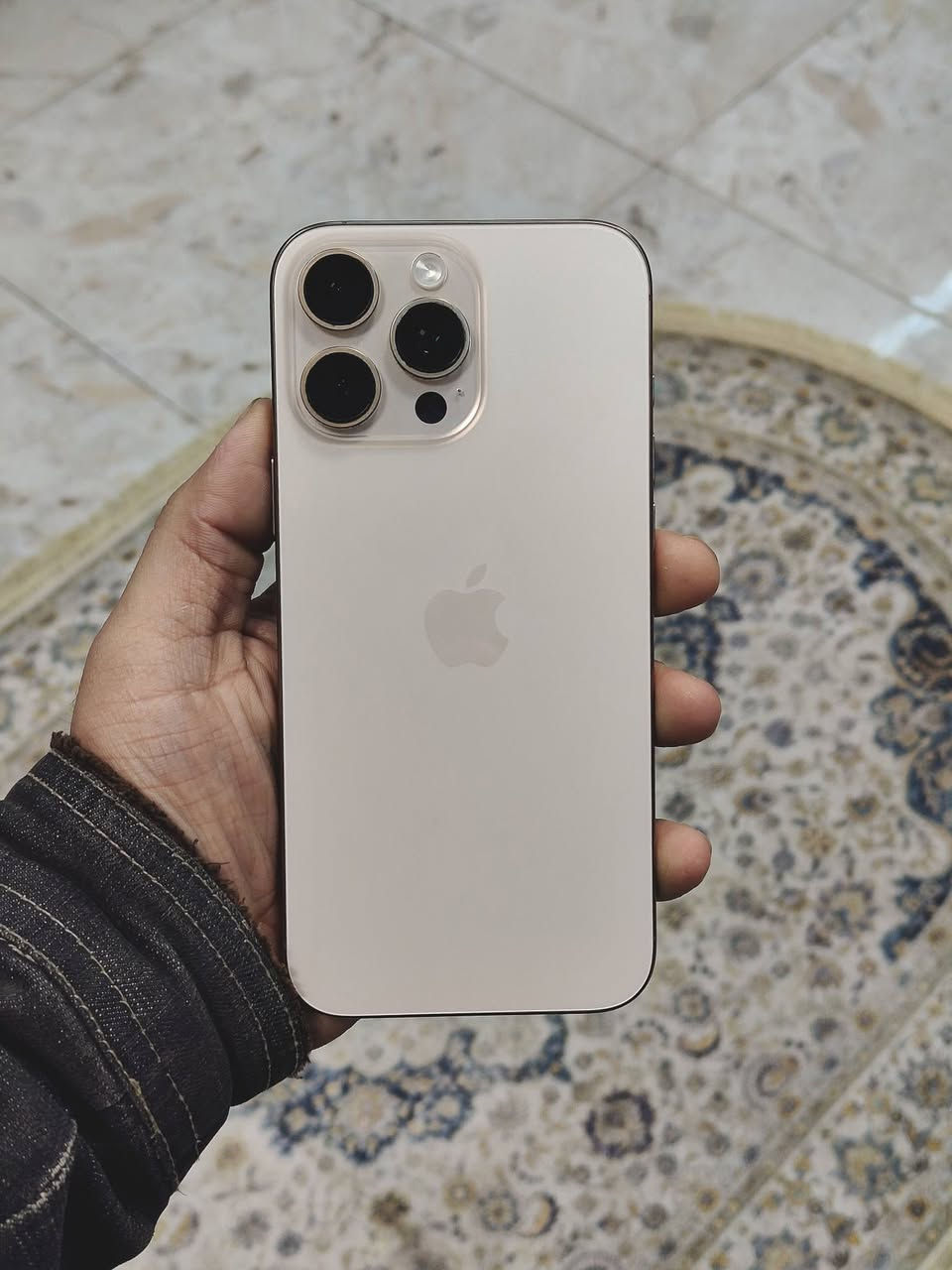 ايفون 16 برو ماكس عربي أصلي
بطاريه 95 
جهاز نظيف جداً 
كارتون موجودة 
للتواصل ***********
