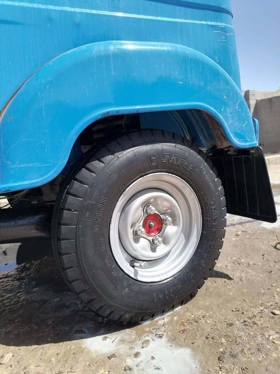 سلام عليكم تكتك موديل 21 شهر 8 اوراق مو رقم المكينه بس ولفات بيه مسويهن لا تنقيص ولا تبخير تكتك صافيه ولباقي كفاله بيه طكه بل الغد كد شبر مسويه بارد قطره صبغ مابيه ولدوس بيهن خياس ما مسويهن السعر 8 قفل بدون عمله تكتك خير من الله تجي وتشوف بعينك وكيله شاكر ابو المجر الهاتف ***********  بي واتساب
