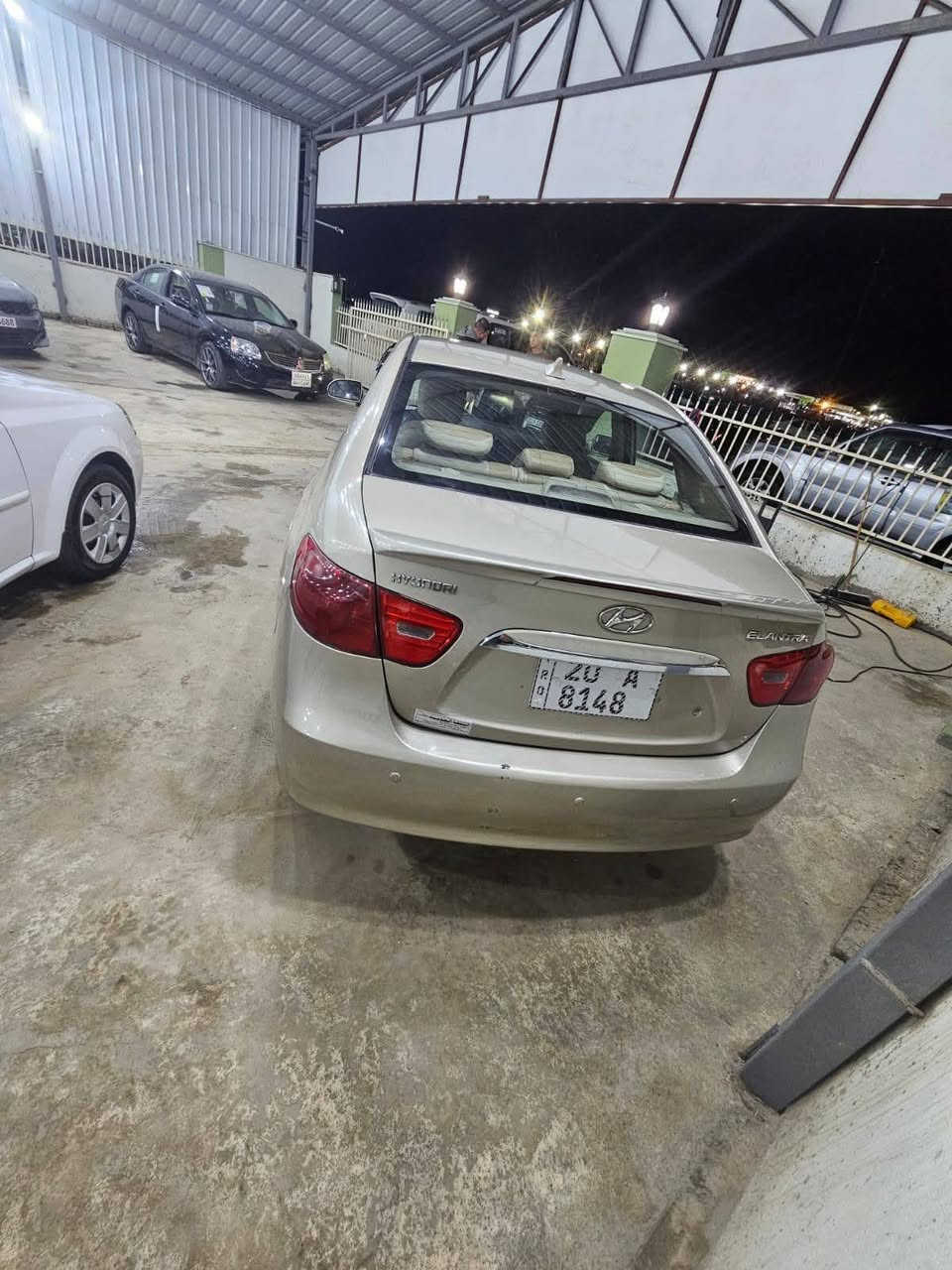 النتر 2010 وارد أمريكي حادث جامرلوخ خلفي بدون اي دواخل وباب مبدل اصلي بالعراق جامرلوخ امامي صار بي صبخ والبنيد اني بدلته لان بي شخوط وطعجات هوايه ابيعلك اربع قطع مكينه 2000 فتحه جاهزه من هزه جديده وأرقام جديده بسمي تحويل مباشر مكان السياره ديالئ الغالبيه السعر 100 وبيها مجال بسيط رقم ***********
