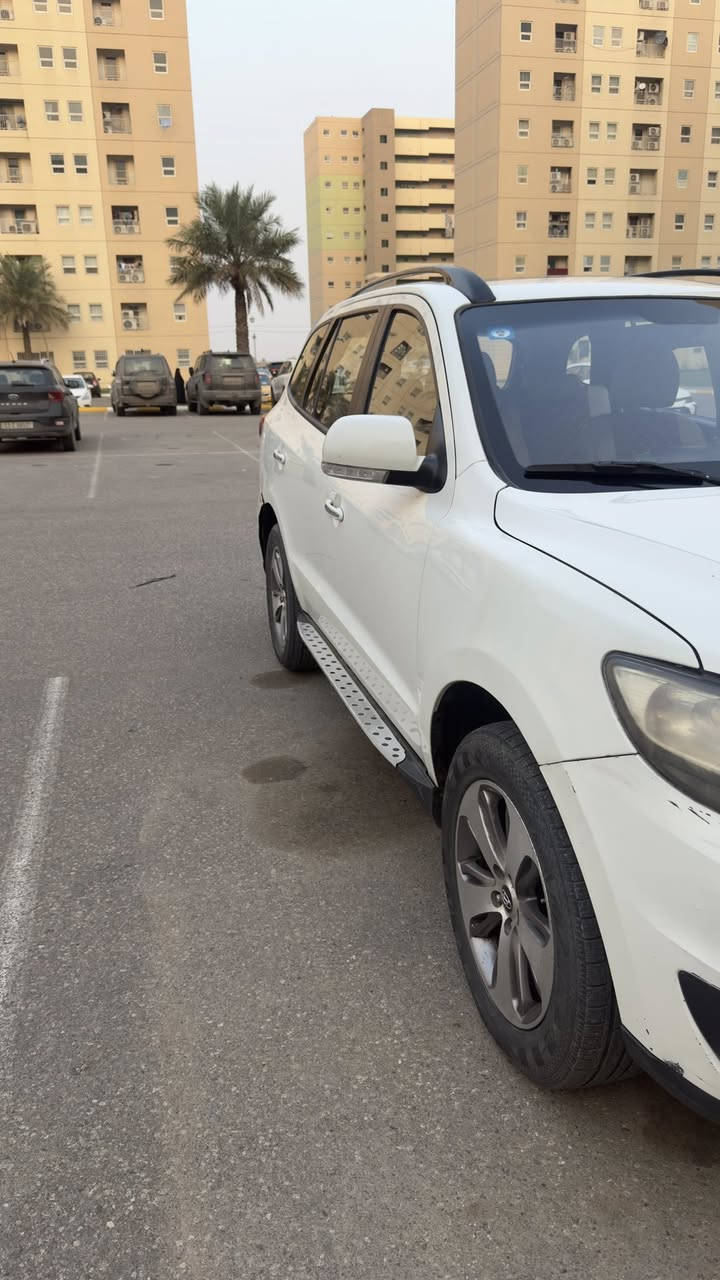 السلام عليكم سنتافيا ١٢ خليجي فول مواصفات السونار مرفق بالمنشور السعر ١٥٥ وبيها مجال هزة جديدة وسنوية ٣١ للاستفسار 
***********الرقم بيه واتساب
