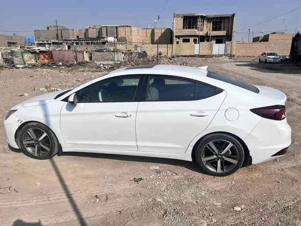 السلام عليكم 
الانترا وارد أمريكي 
موديل 2020
رقم مثنى 
فول مواصفات خمسه ويل كب 
حادث جاملغ امامي مبدل وربع البنيد بدون دواخل 
وصبغ بابين بدون فتح اثر شخوط 
السعر 128 
رقم الهاتف ‭0782 728 4352‬
